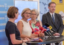 Bei der Pressekonferenz im NÖ Landhaus in St. Pölten.